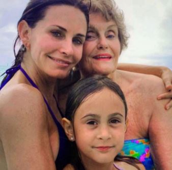 Courteney with her daughter and granddaughter
